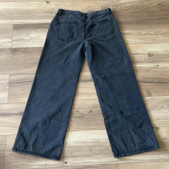 Edikted Raelynn Washed Low Rise Jeans - Picture 2 of 2